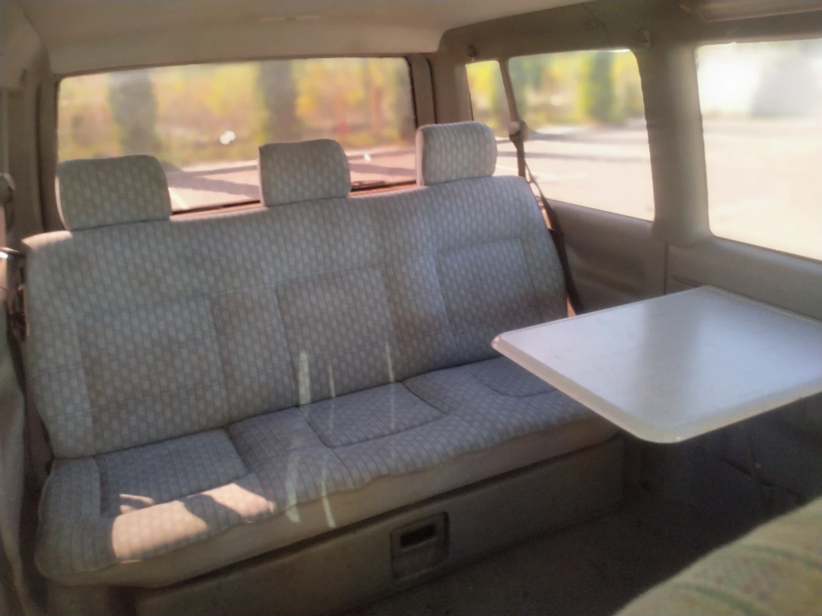 VW Multivan 2.4D - изображение 10