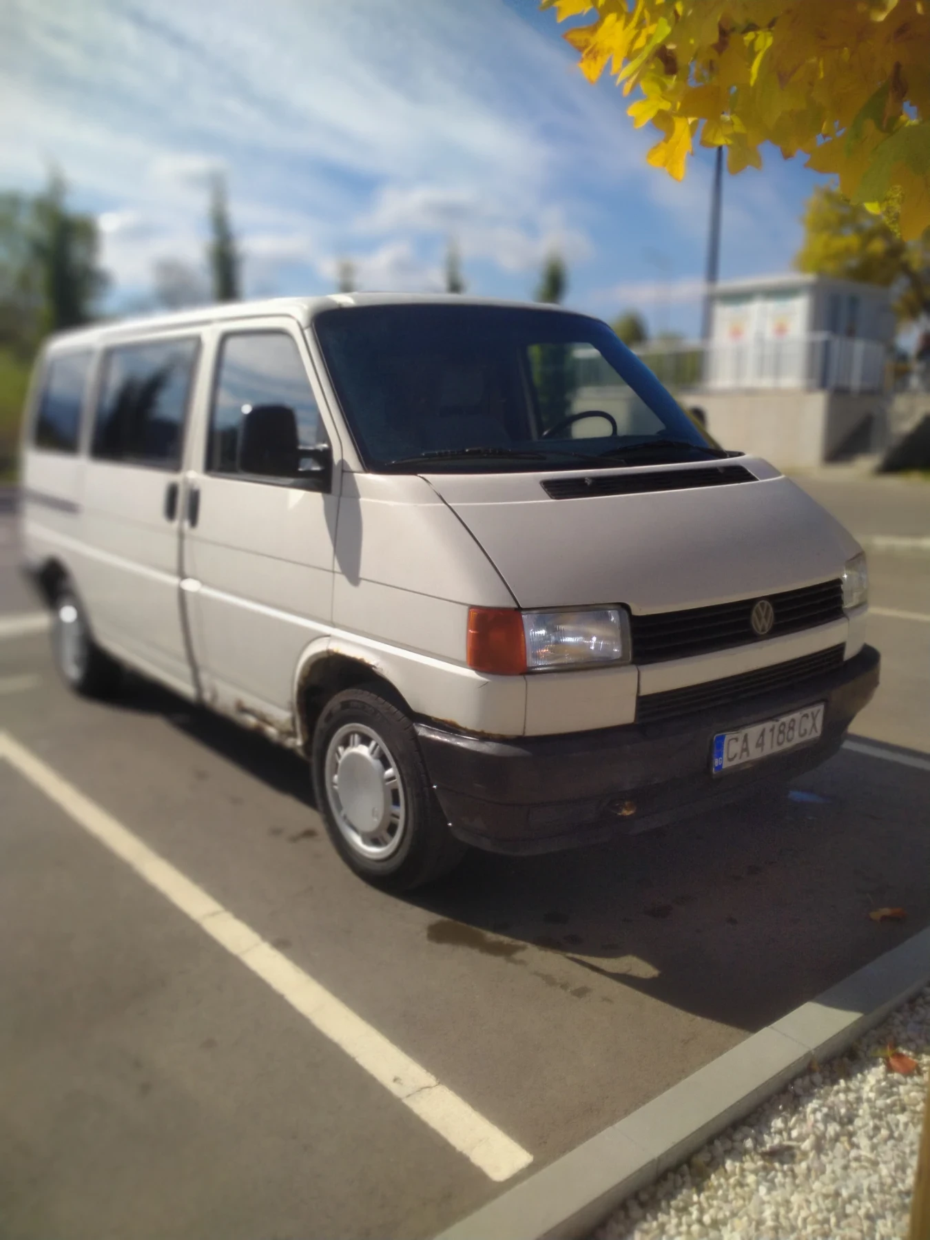 VW Multivan 2.4D - изображение 2