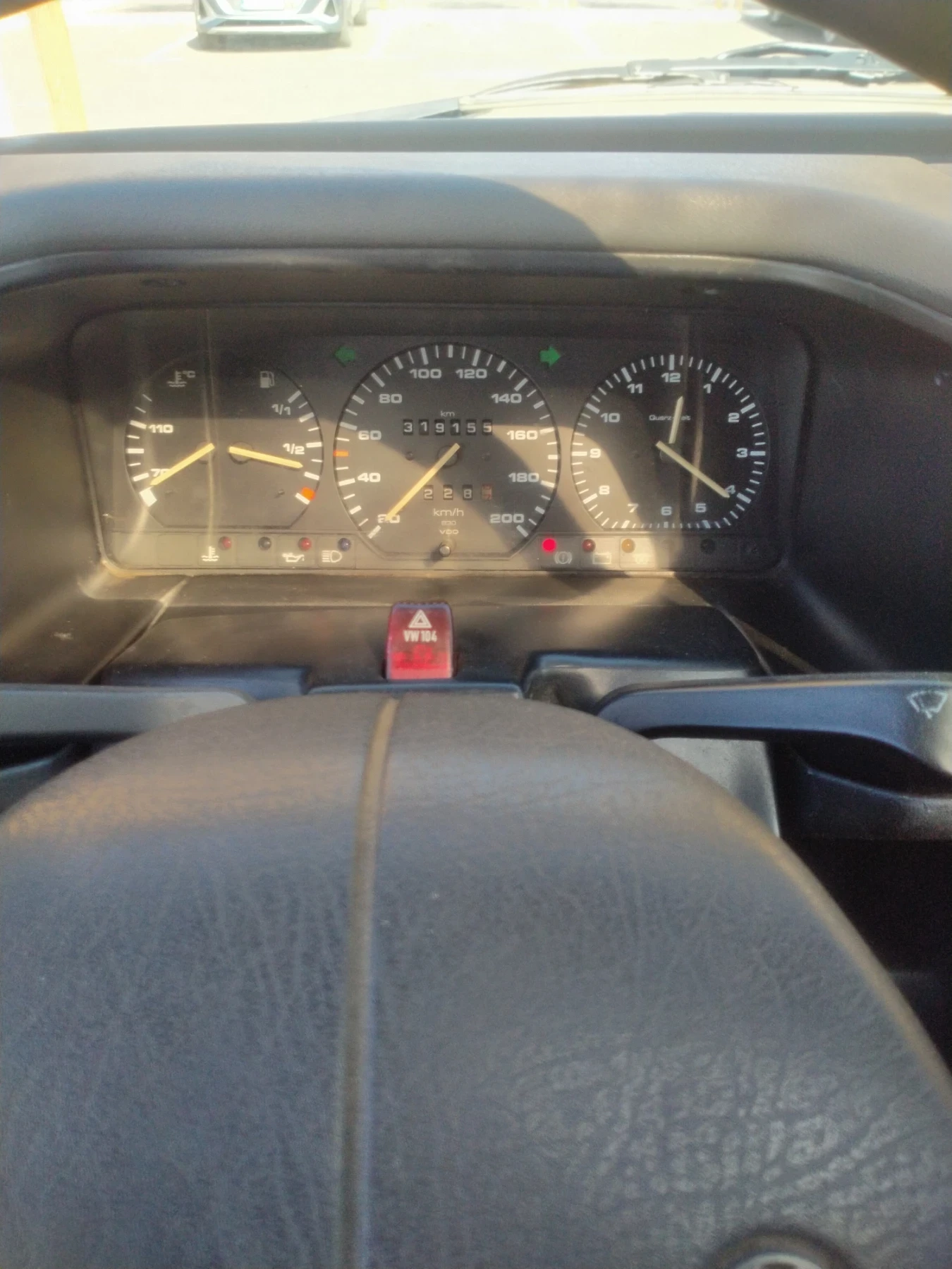 VW Multivan 2.4D - изображение 6