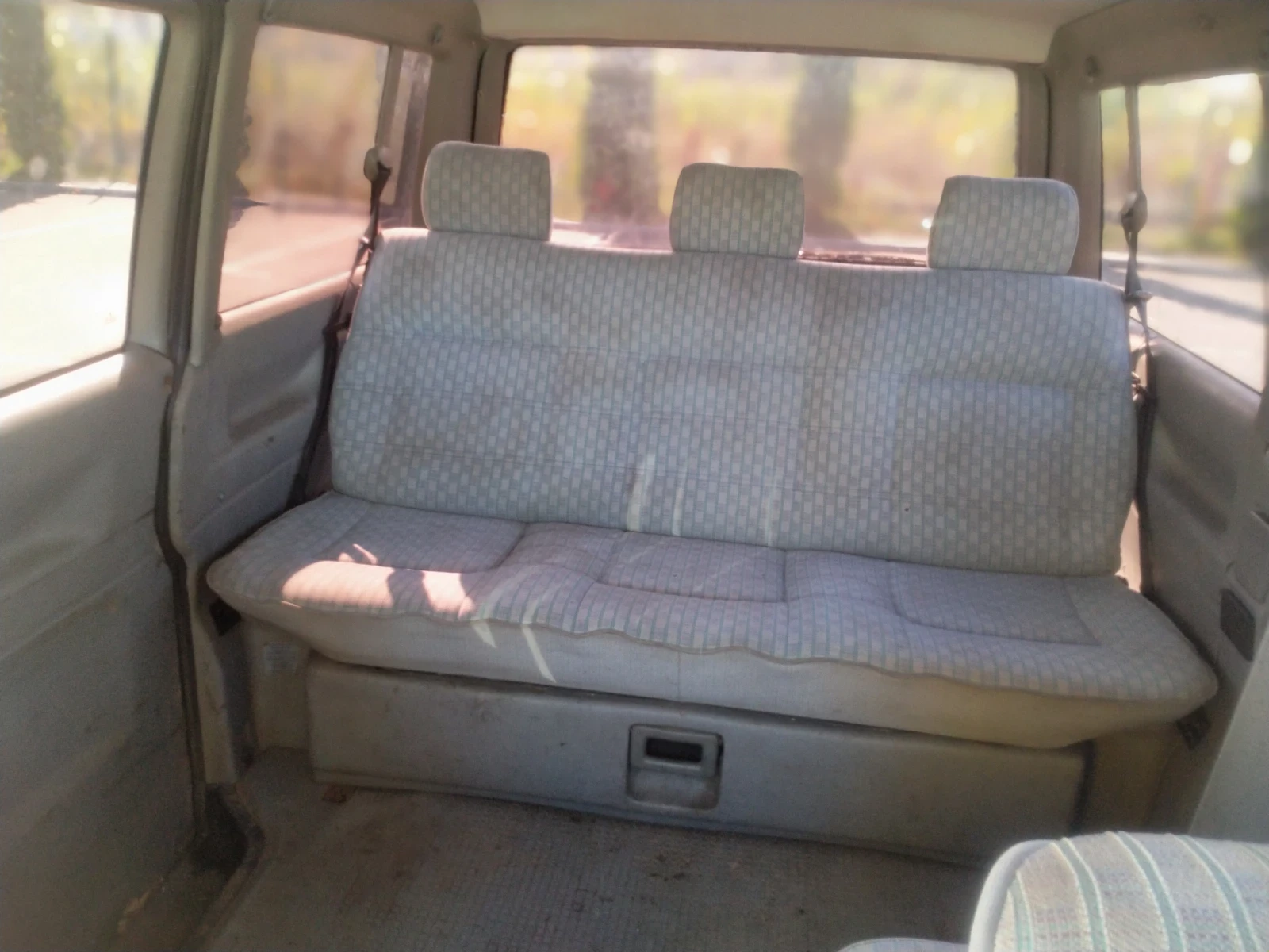 VW Multivan 2.4D - изображение 8