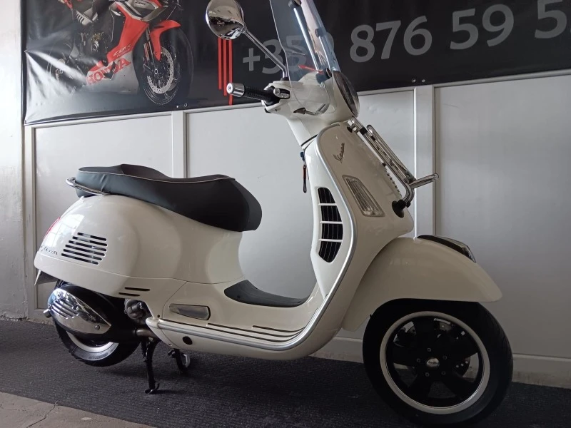 Vespa GTS 300i, снимка 9 - Мотоциклети и мототехника - 46356886