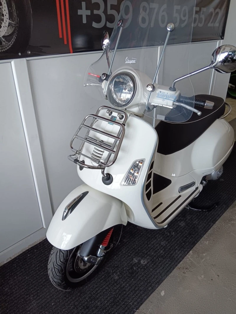 Vespa GTS 300i, снимка 4 - Мотоциклети и мототехника - 46356886