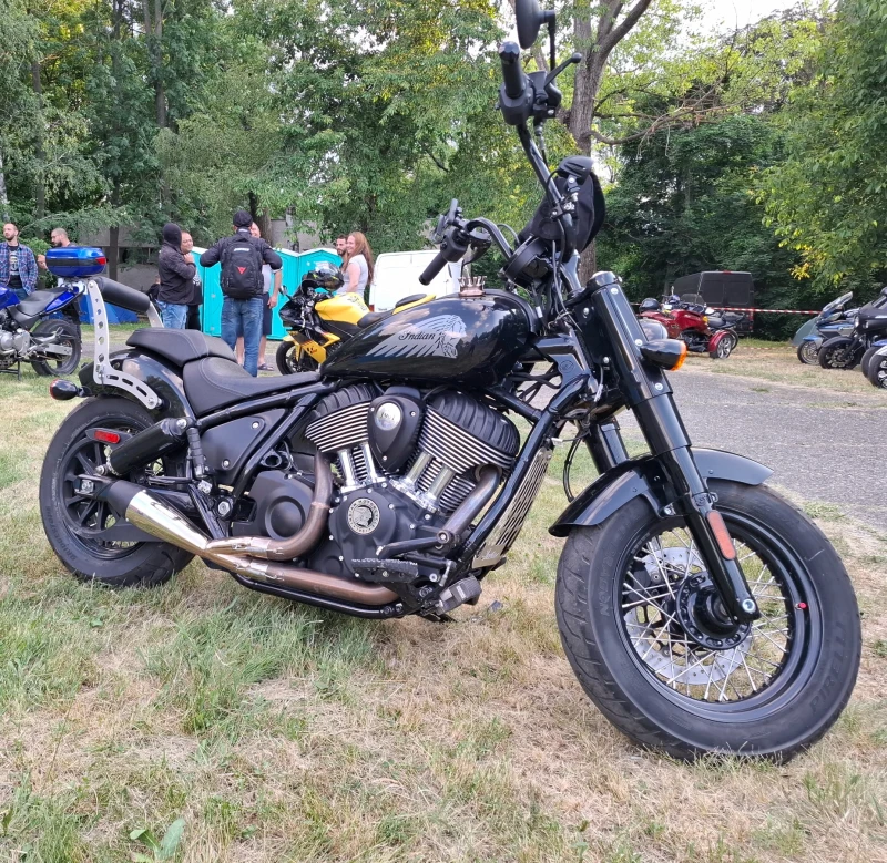 Indian Chief Bobber dark horse 