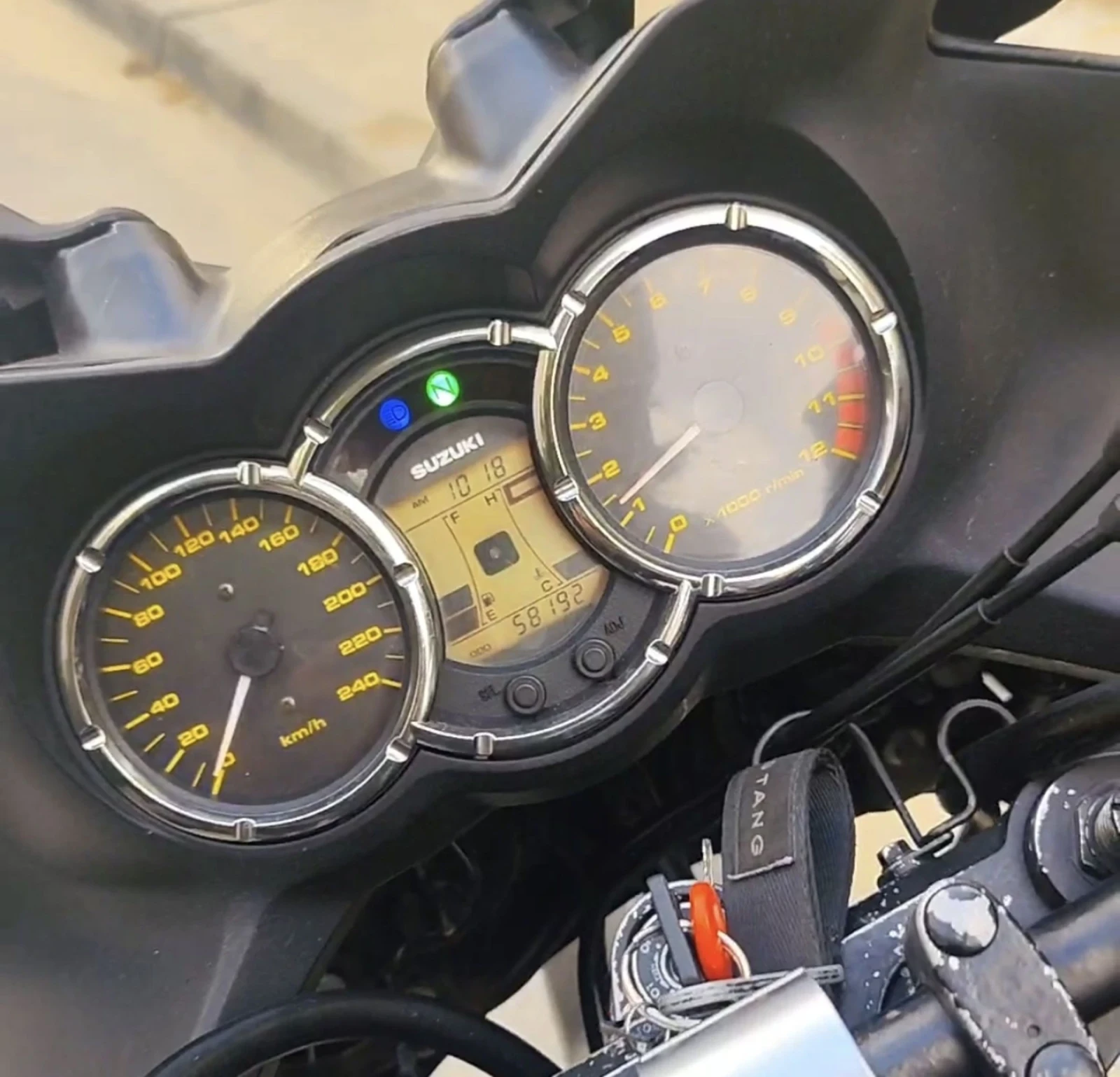 Suzuki V-strom, снимка 12 - Мотоциклети и мототехника - 55192747