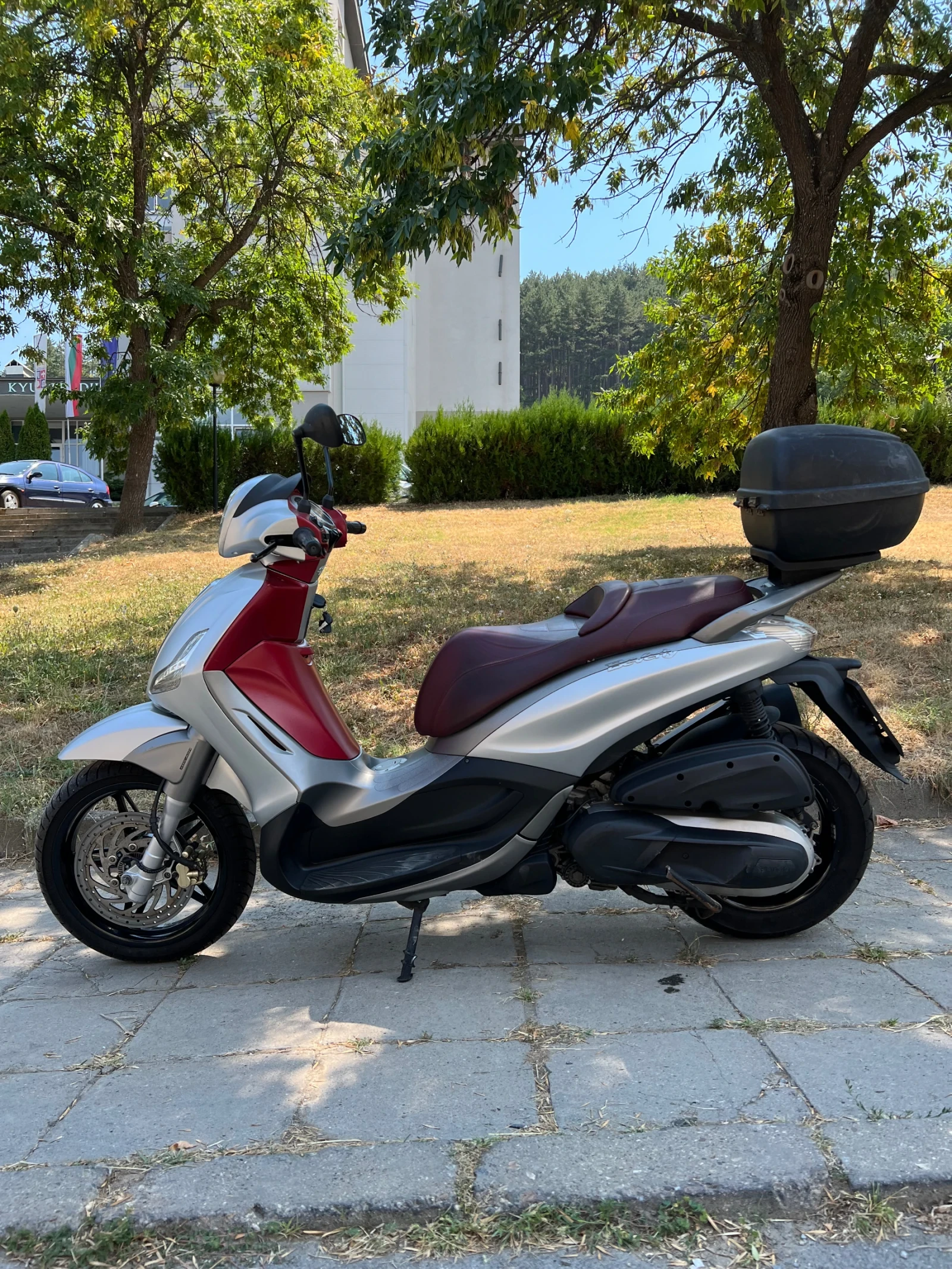 Piaggio Beverly 350i abs asr , снимка 2 - Мотоциклети и мототехника - 55296012