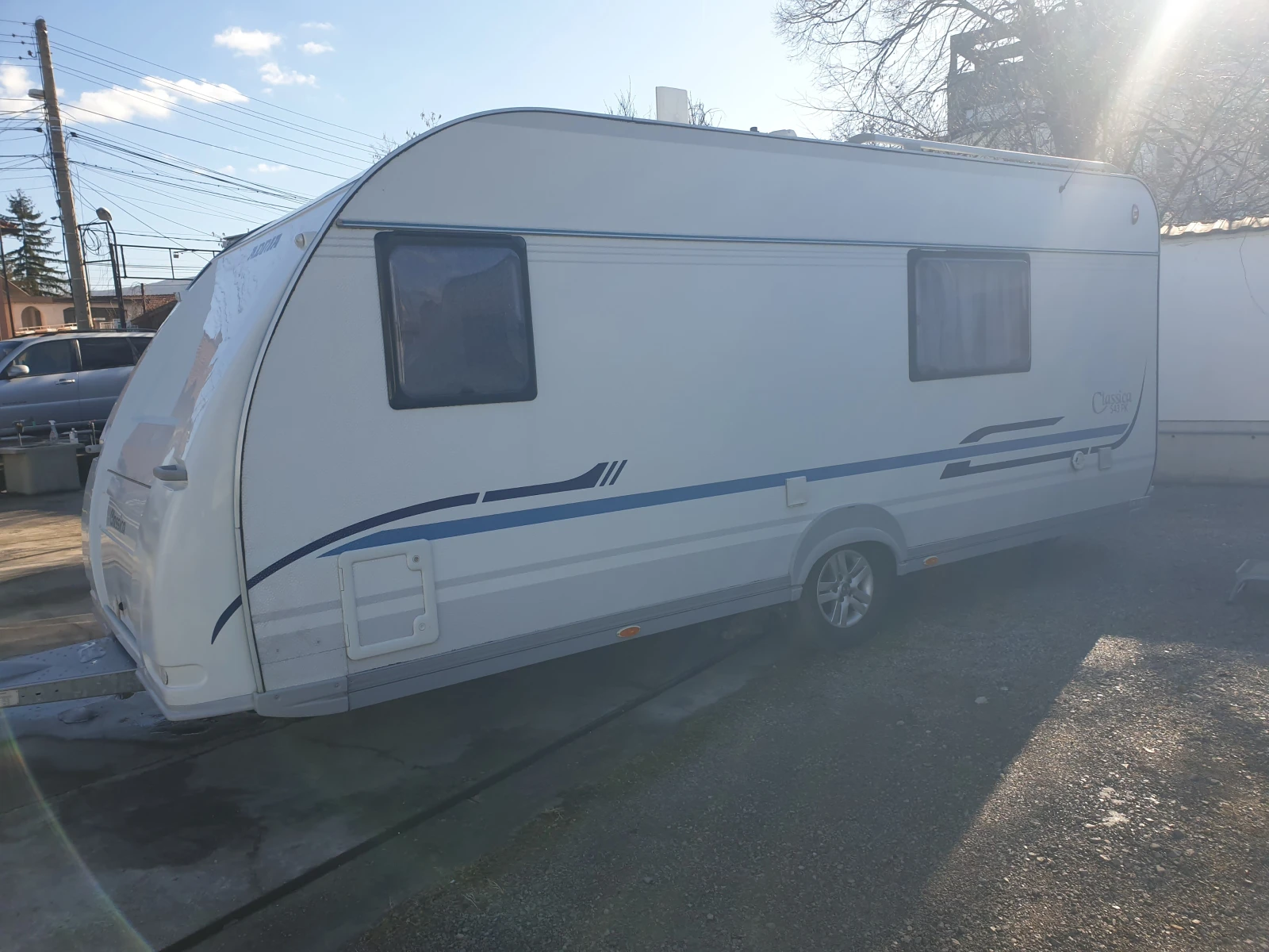 Каравана Adria 543 PK, снимка 3 - Каравани и кемпери - 54441082