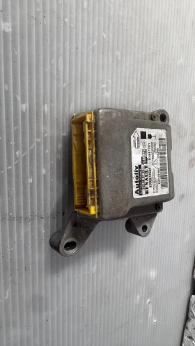     Airbag  /  /  a Renault Trafic - 8200272534 / 93851701 / 602869100