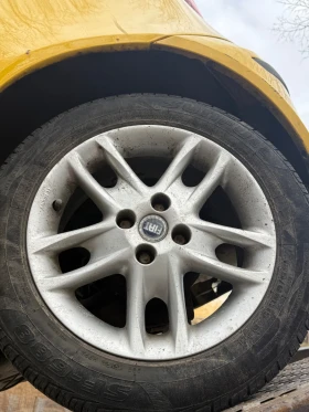 Гуми с джанти Други 185/60R15, снимка 3 - Гуми и джанти - 48770054