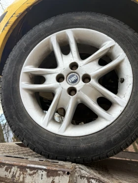 Гуми с джанти Други 185/60R15, снимка 1 - Гуми и джанти - 48770054