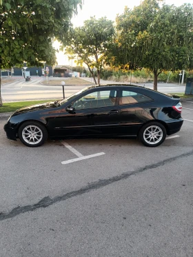Mercedes-Benz C 220, снимка 2