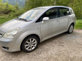  Toyota Corolla verso