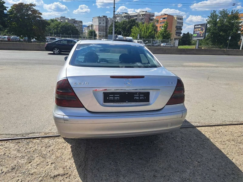 Mercedes-Benz E 270 CDI, снимка 4 - Автомобили и джипове - 46821177