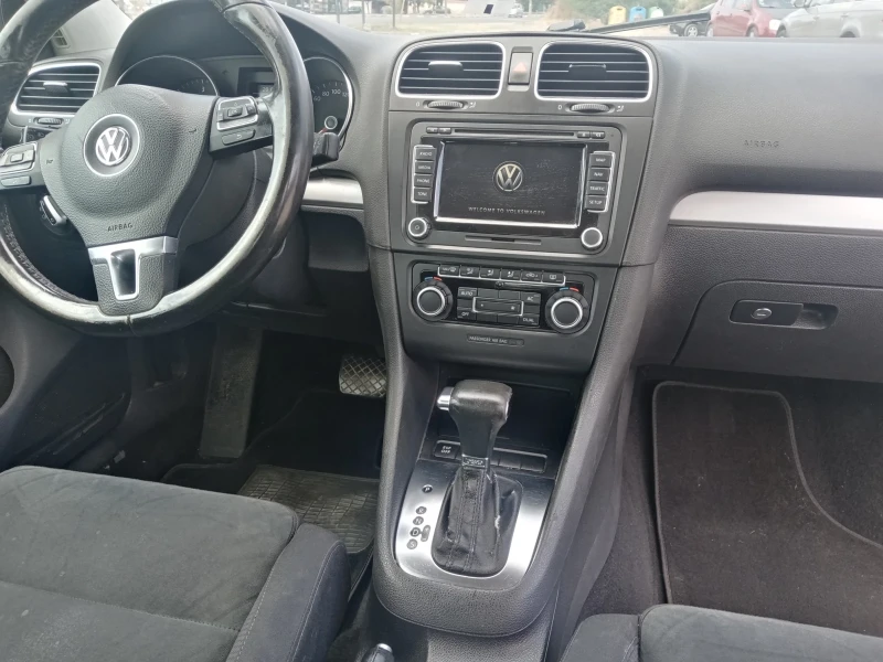 VW Golf 140 DSG, снимка 10 - Автомобили и джипове - 47068843