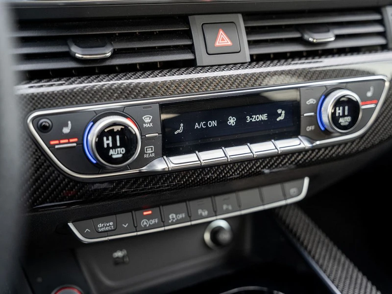 Audi Rs5 450HP/QUATTRO/PANO/B&O/AMBI/LED/CAM/277vpr, снимка 12 - Автомобили и джипове - 49930986