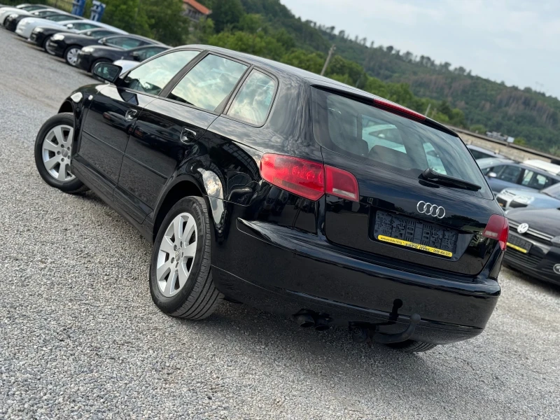Audi A3 1.9TDI 105кс КЛИМАТРОНИК SportBack, снимка 4 - Автомобили и джипове - 50629623