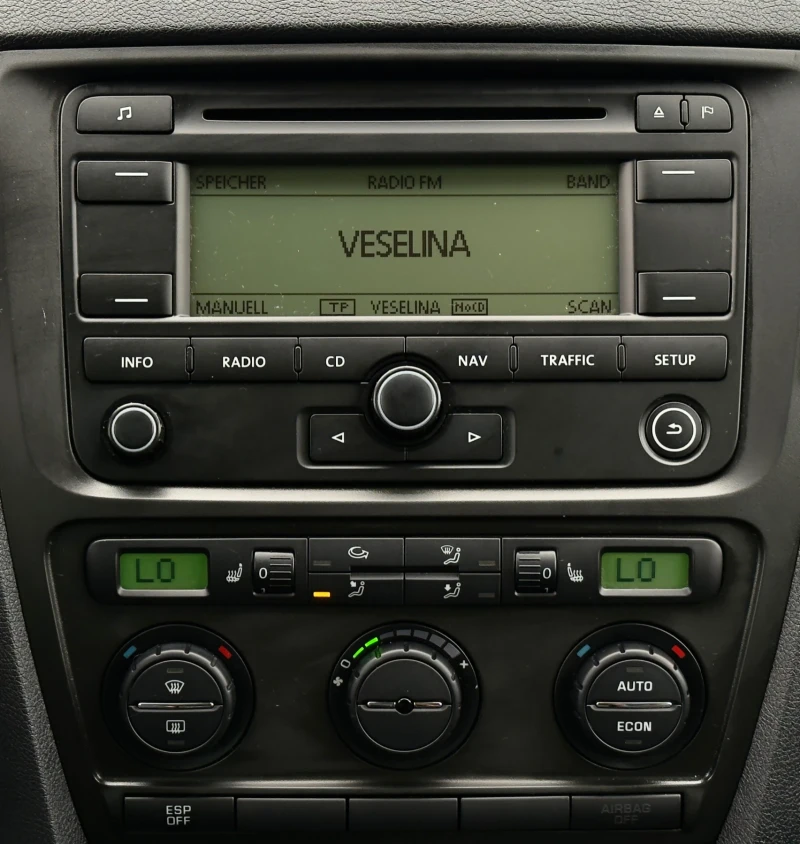 Skoda Octavia 1.9TDi 105hp XENON, снимка 13 - Автомобили и джипове - 51882789