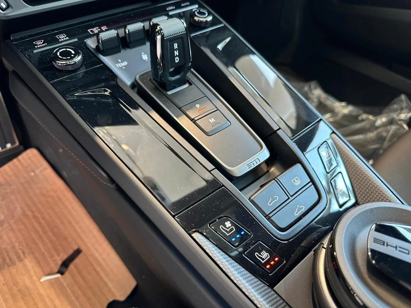 Porsche 911 992.2 CARRERA 4GTS/SPORT DESIGN/CARBON/BOSE/PANO/, снимка 15 - Автомобили и джипове - 51920275