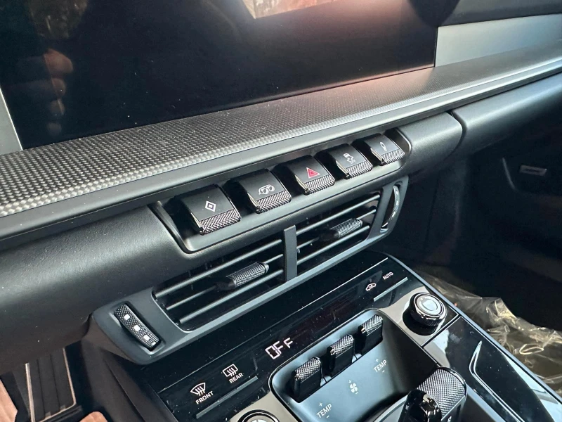 Porsche 911 992.2 CARRERA 4GTS/SPORT DESIGN/CARBON/BOSE/PANO/, снимка 14 - Автомобили и джипове - 51920275