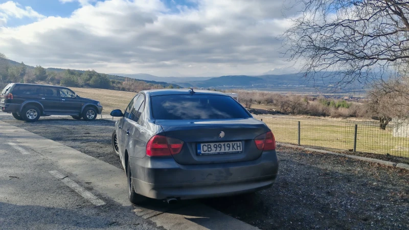 BMW 318 318i, снимка 3 - Автомобили и джипове - 52911726