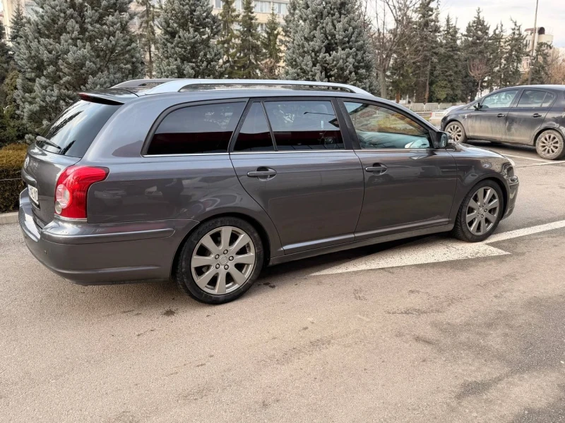 Toyota Avensis, снимка 3 - Автомобили и джипове - 53370915