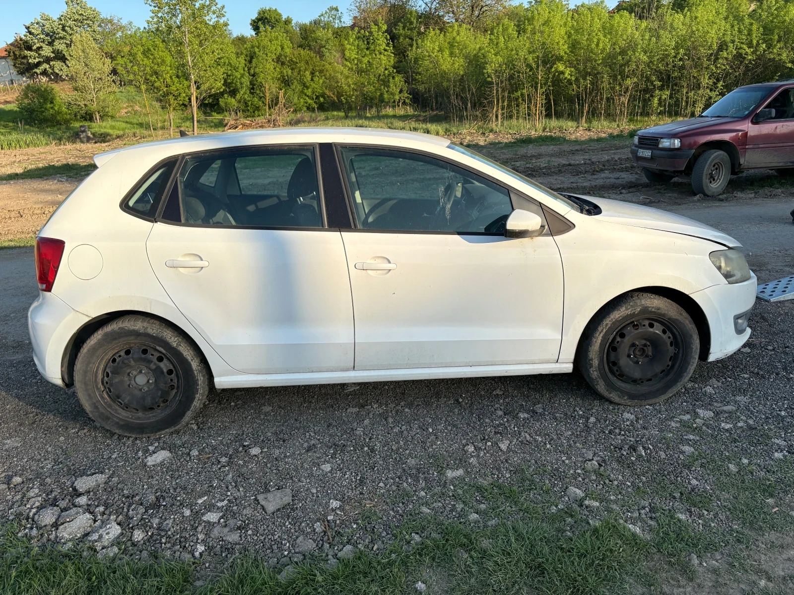 VW Polo 1.6 TDI 90к.с - изображение 5