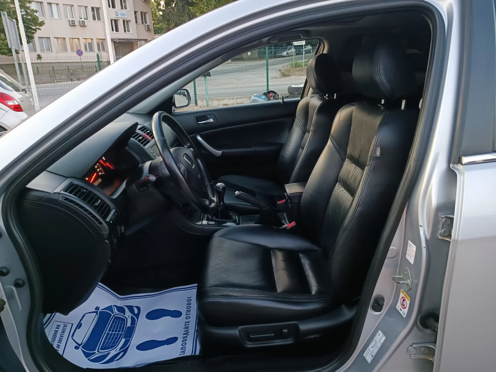 Honda Accord 2.4i-190кс-ШВЕЙЦАРИЯ-РЪЧКА-6ск-ГАЗ/БЕНЗИН - изображение 8