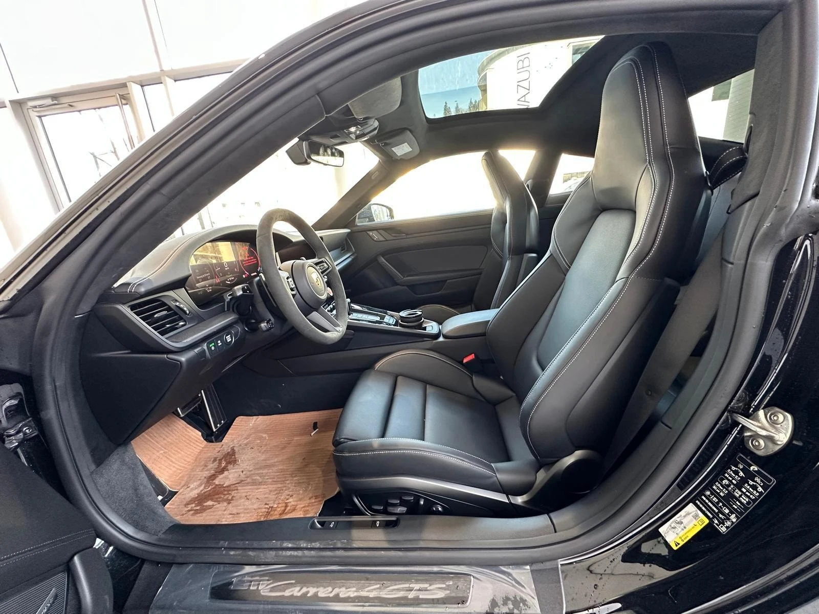 Porsche 911 992.2 CARRERA 4GTS/SPORT DESIGN/CARBON/BOSE/PANO/ - изображение 9