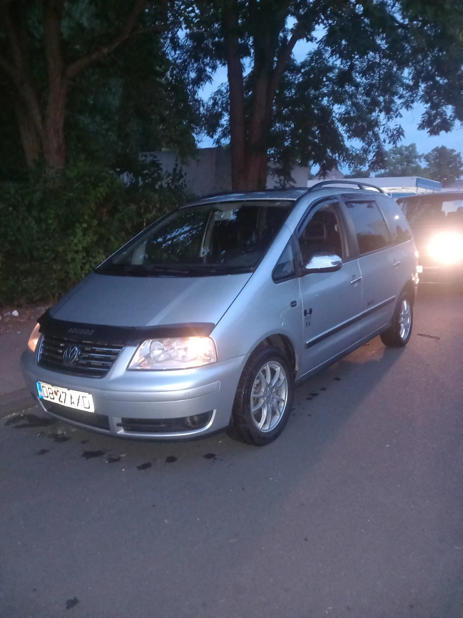 VW Sharan  - изображение 2