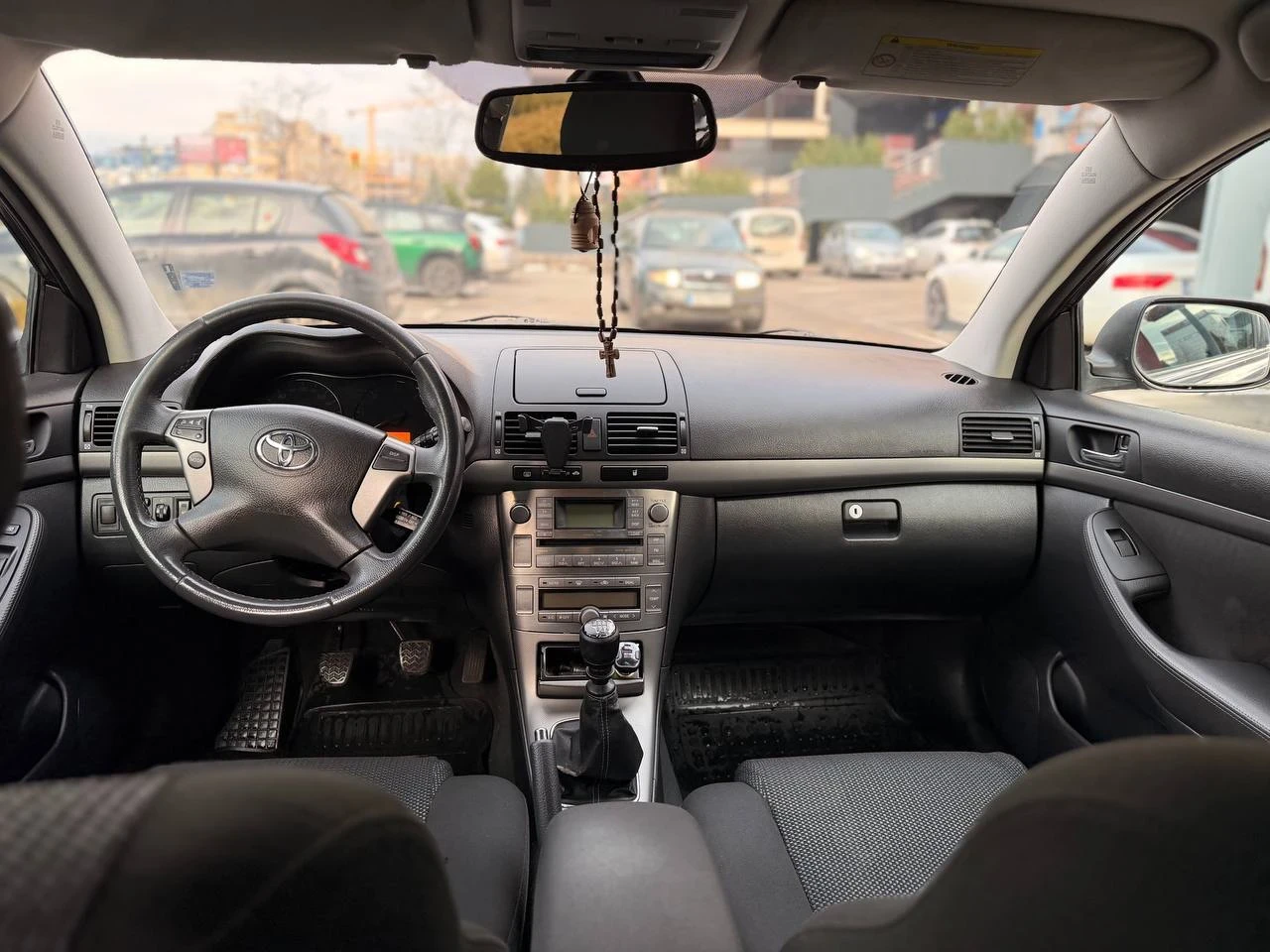 Toyota Avensis  - изображение 8