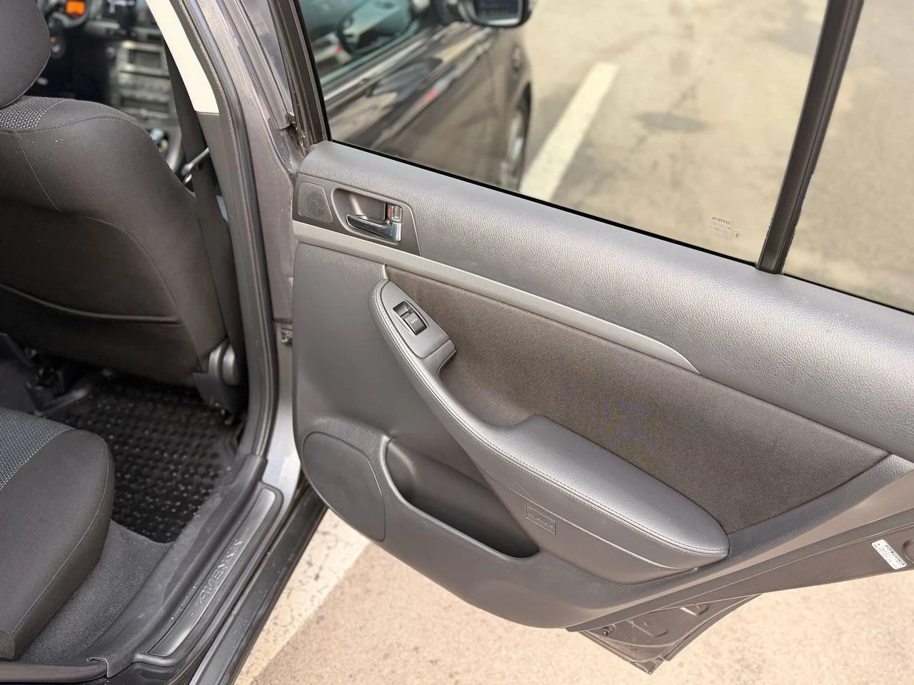 Toyota Avensis | Mobile.bg � ����������� 17