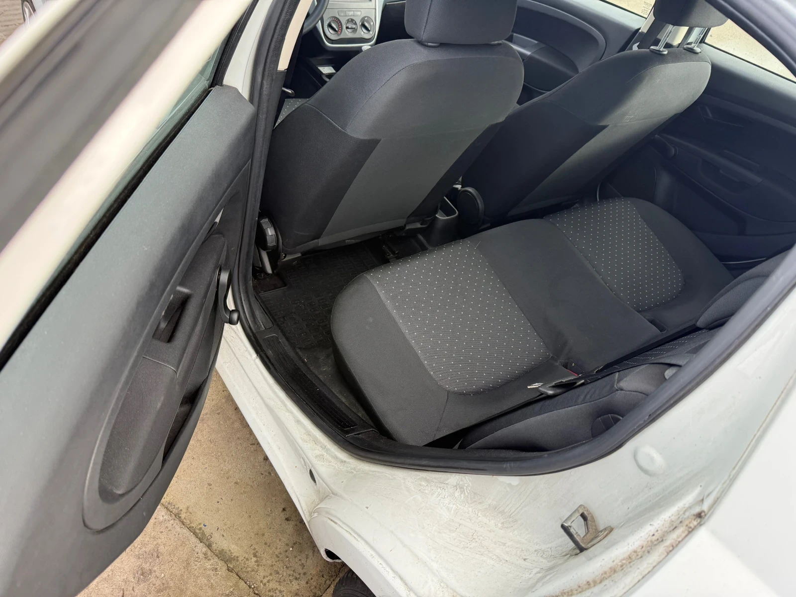 Fiat Punto, снимка 7 - Автомобили и джипове - 53725829