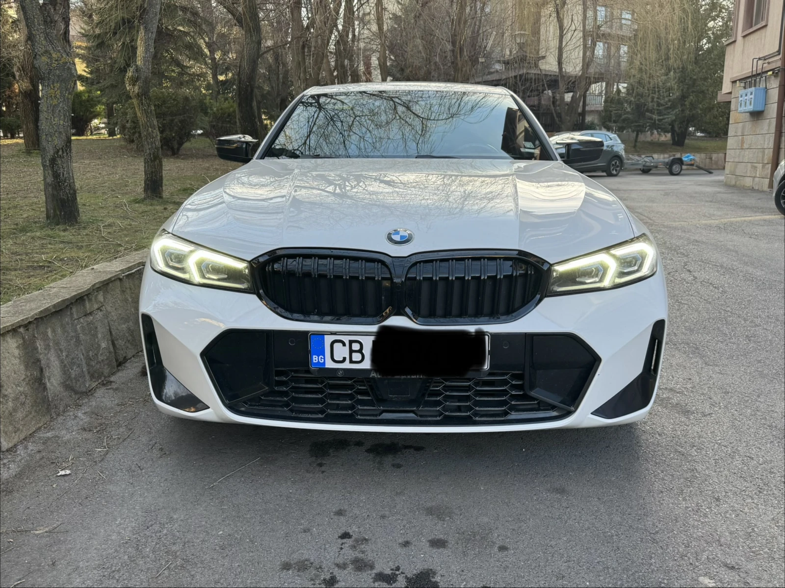 BMW 320 320i xDrive, снимка 2 - Автомобили и джипове - 53785744