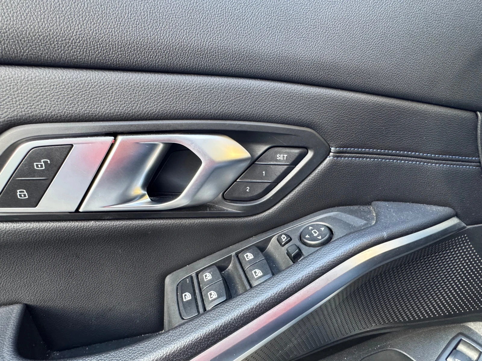 BMW 320 320i xDrive, снимка 7 - Автомобили и джипове - 53785744