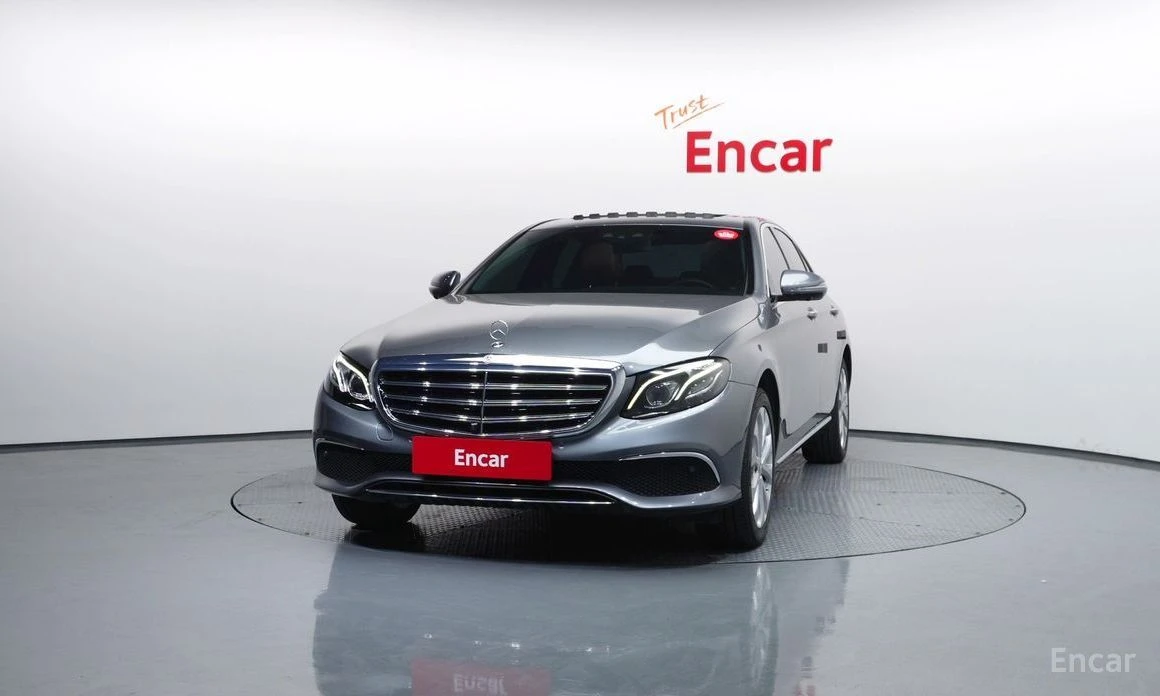 Mercedes-Benz E 300, снимка 3 - Автомобили и джипове - 54109664