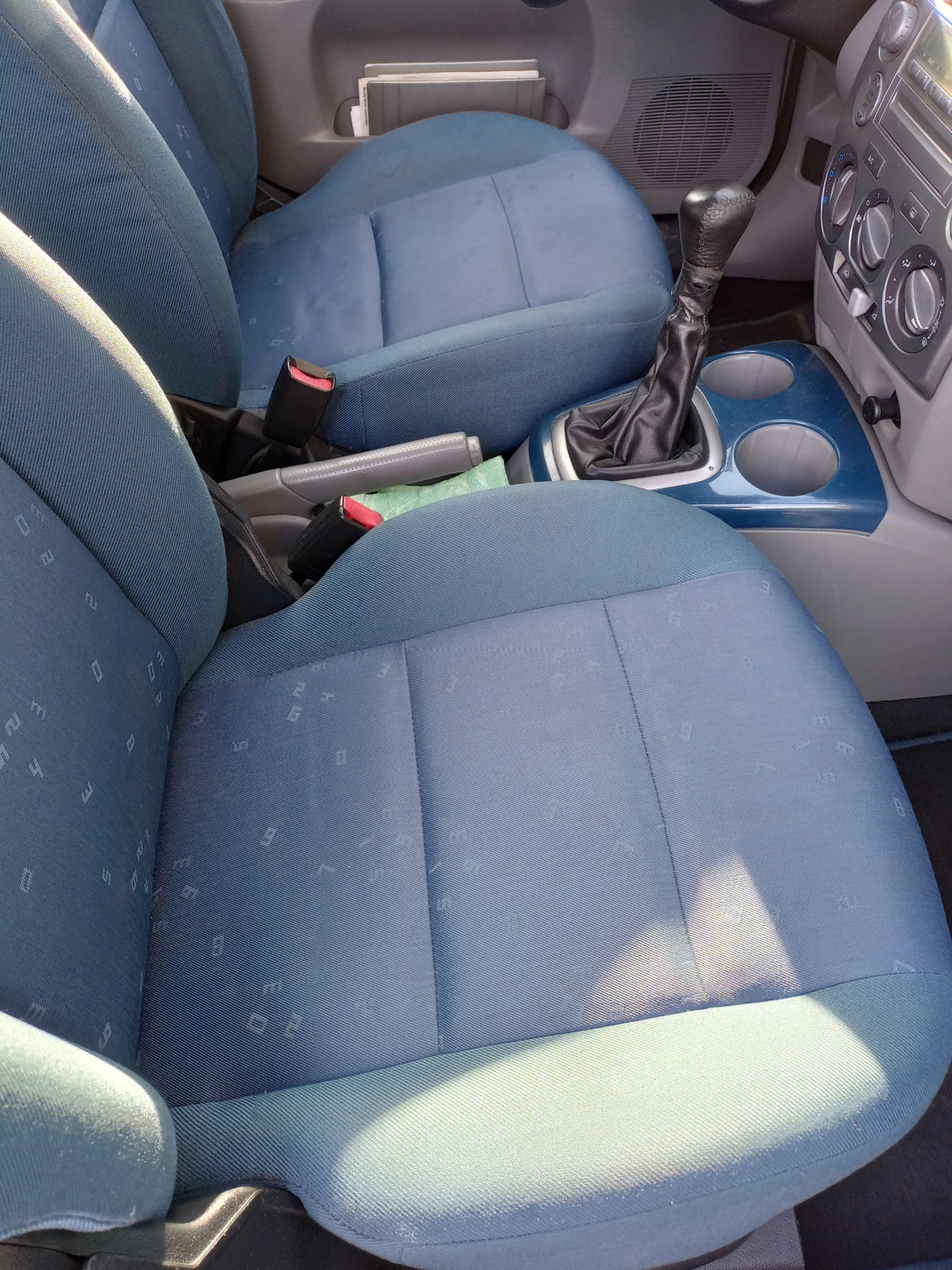 Mazda 2, снимка 6 - Автомобили и джипове - 54178730