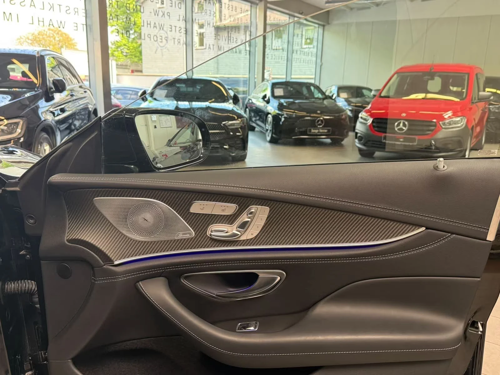 Mercedes-Benz AMG GT 63 S/639HP/KERAMIK/CARBON/MASS/360/BURM/SOFT/432z, снимка 15 - Автомобили и джипове - 54634039