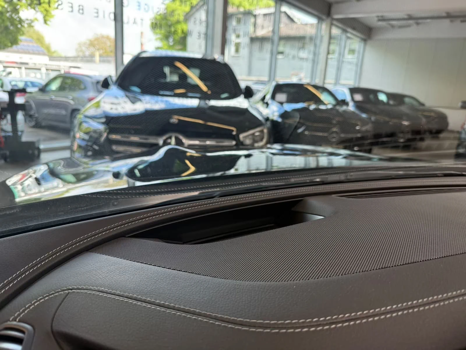 Mercedes-Benz AMG GT 63 S/639HP/KERAMIK/CARBON/MASS/360/BURM/SOFT/432z, снимка 13 - Автомобили и джипове - 54634039