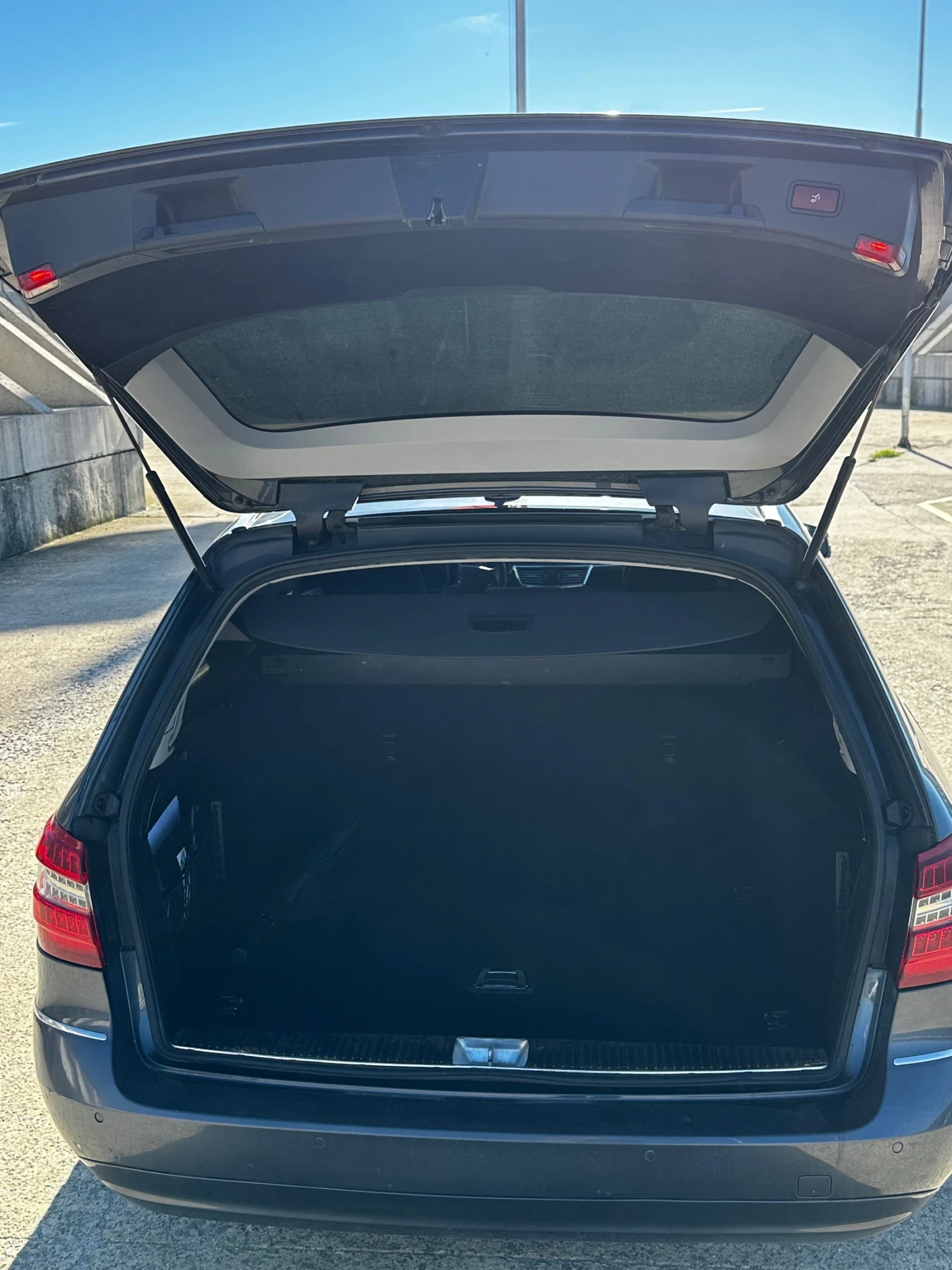 Mercedes-Benz E 250, снимка 6 - Автомобили и джипове - 54859094
