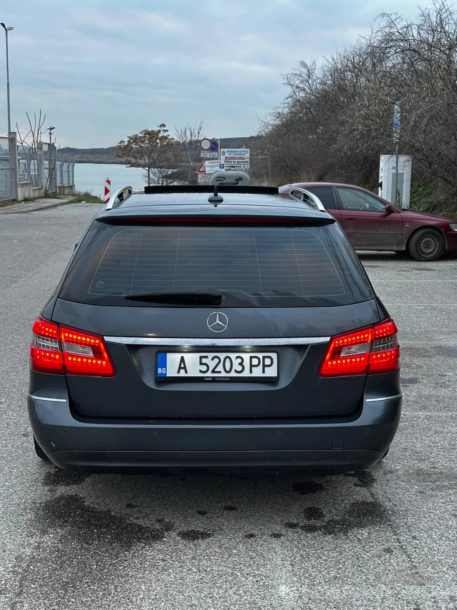 Mercedes-Benz E 250, снимка 5 - Автомобили и джипове - 54859094