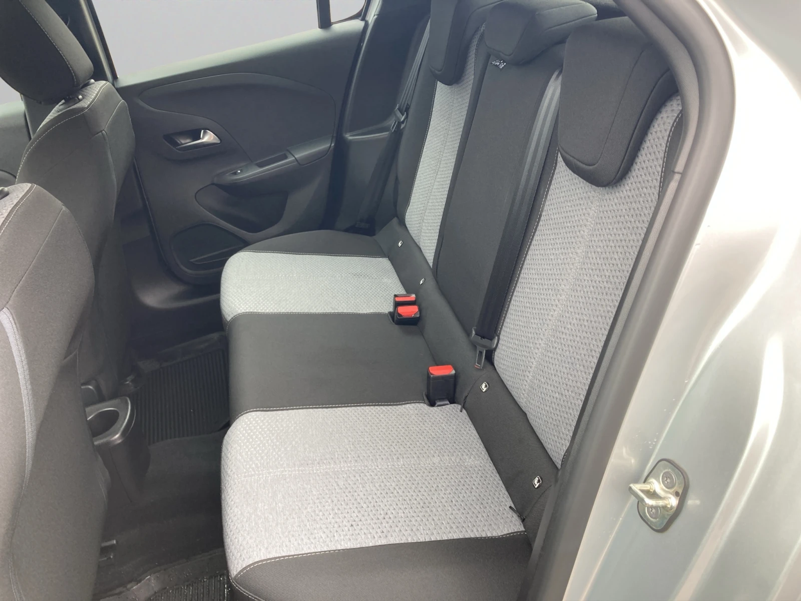 Opel Corsa MCM Edition 1.2 бензин (74kW/100 к.с.) MT6 MY25, снимка 11 - Автомобили и джипове - 54881005
