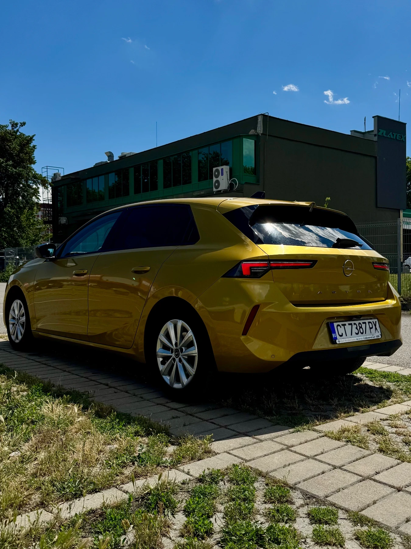 Opel Astra L Business Edition 1.2 PureTech 130 hp, снимка 4 - Автомобили и джипове - 54918117