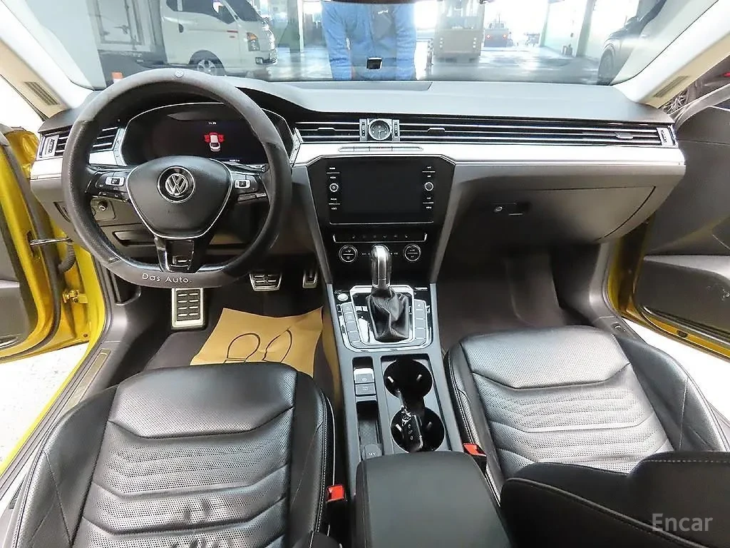VW Arteon КОЖА* ДИГИТАЛНО ТАБЛО* ПОДГРЕВ* ШИБЕДАХ, снимка 7 - Автомобили и джипове - 55543159