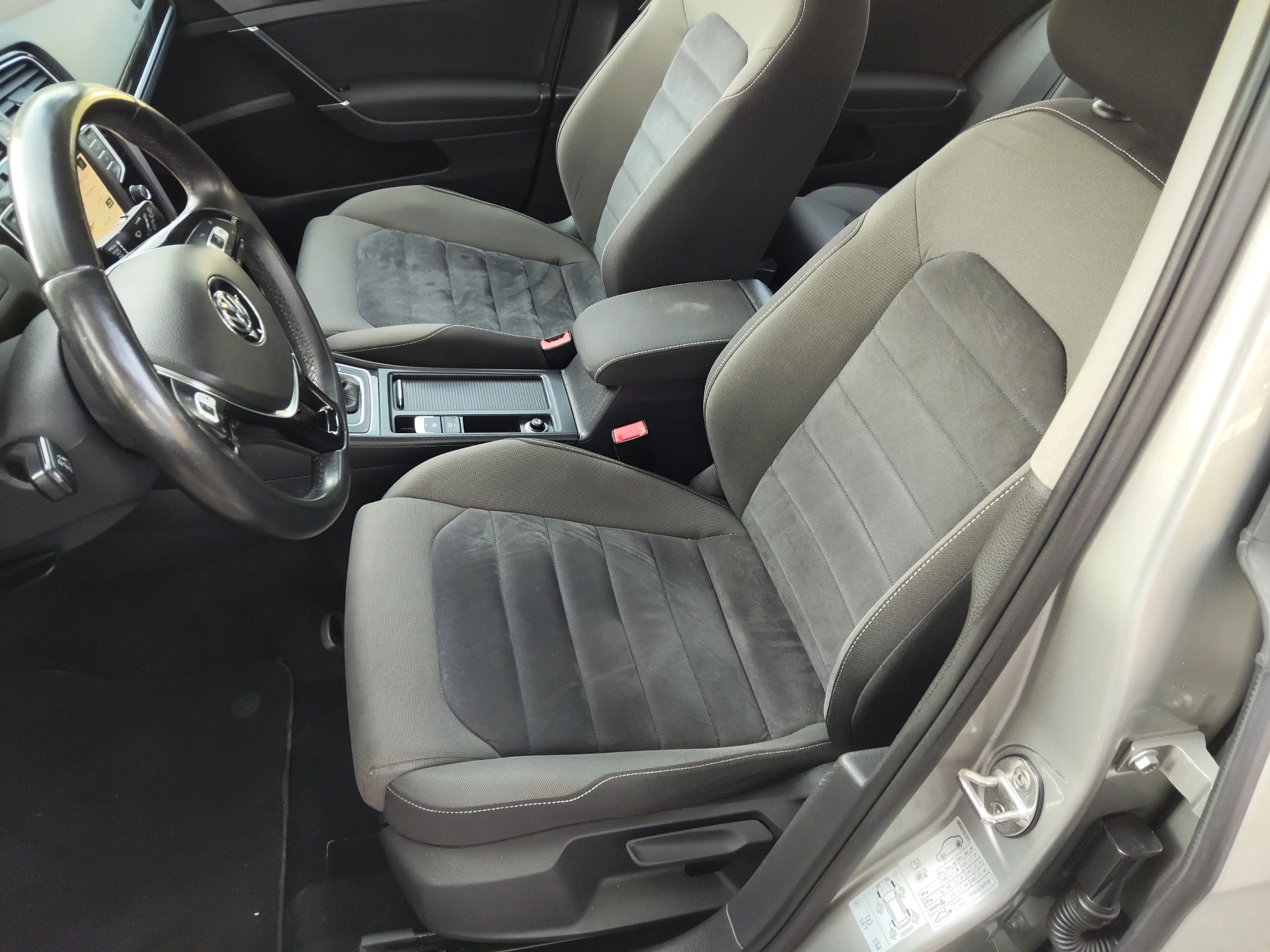 VW Golf 2, 0TDI AUT HIGHLINE, снимка 9 - Автомобили и джипове - 55767544