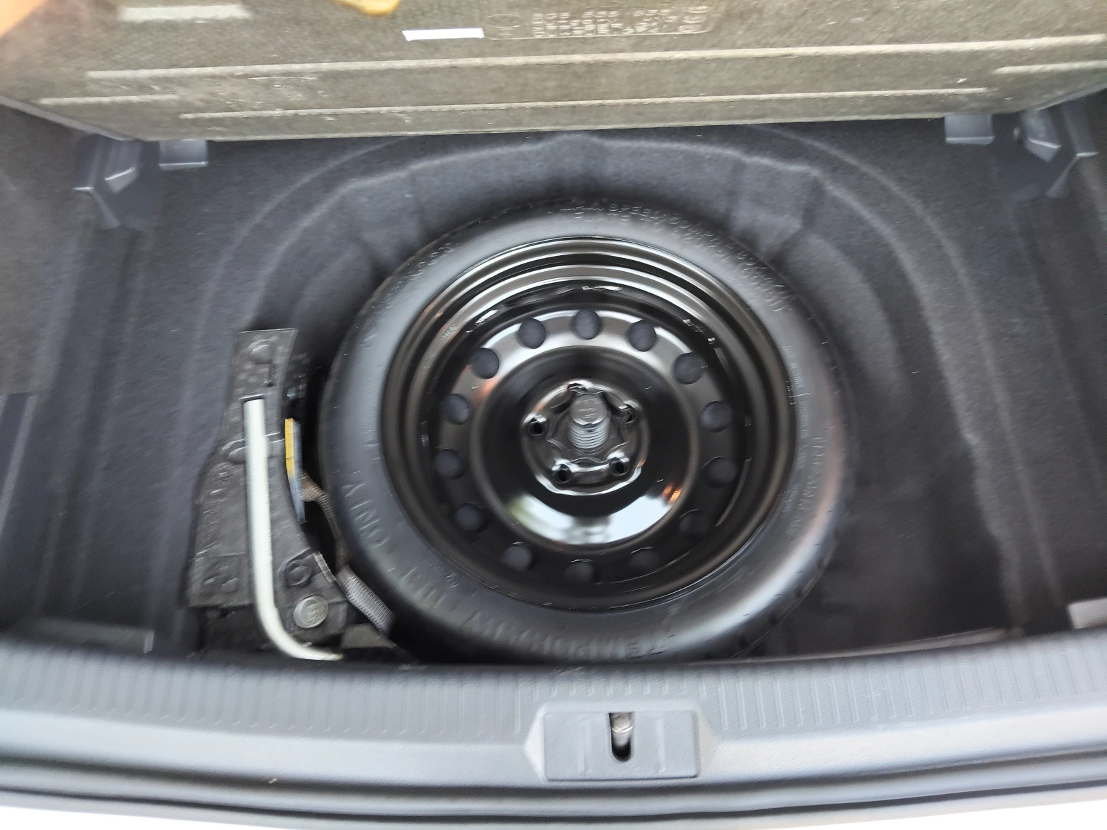 VW Golf 2, 0TDI AUT HIGHLINE, снимка 14 - Автомобили и джипове - 55767544