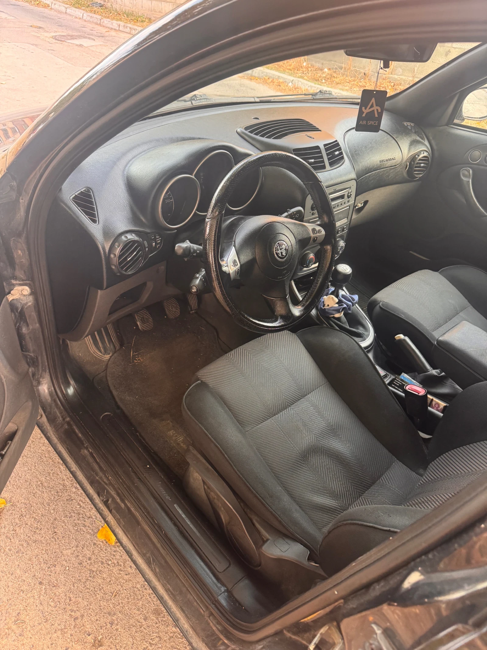 Alfa Romeo 147 987, снимка 7 - Автомобили и джипове - 55995213