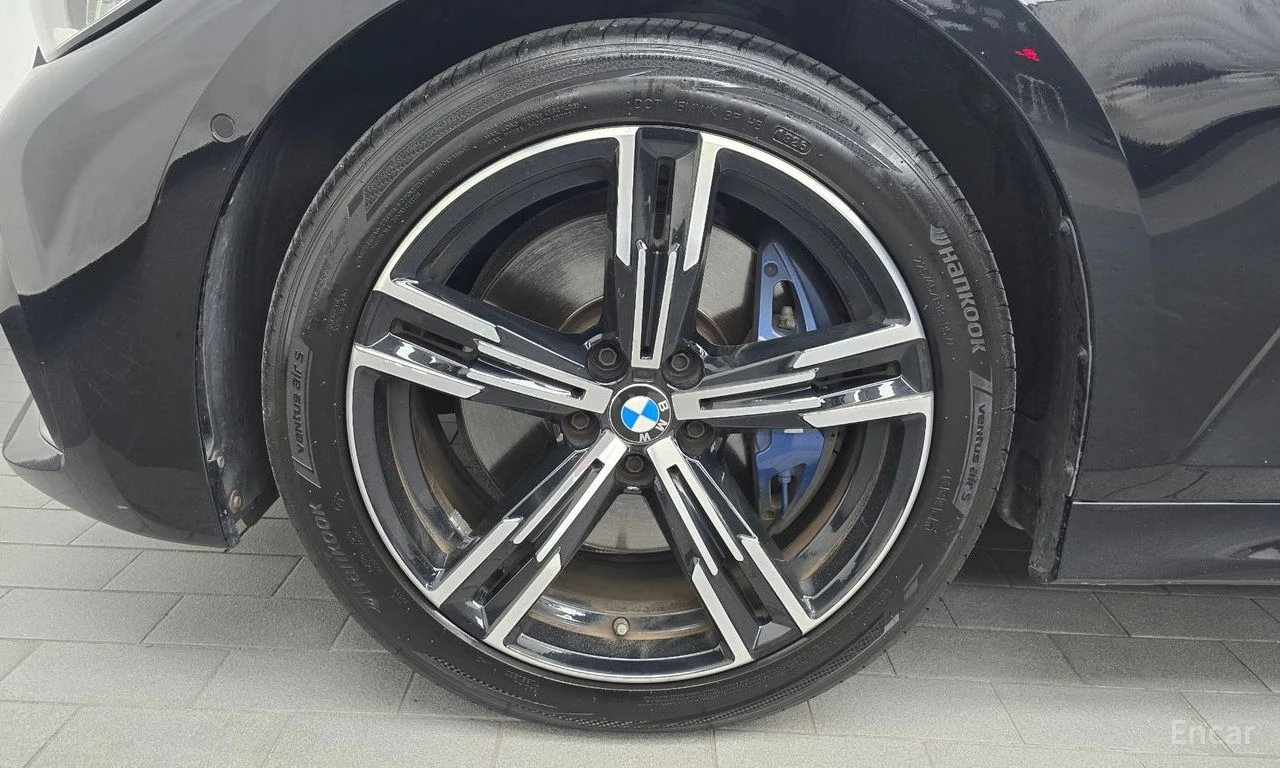 BMW 330 M* SPORT* ДИСТРОНИК* 360КАМЕРА* ХЕДЪП* , снимка 5 - Автомобили и джипове - 56081131
