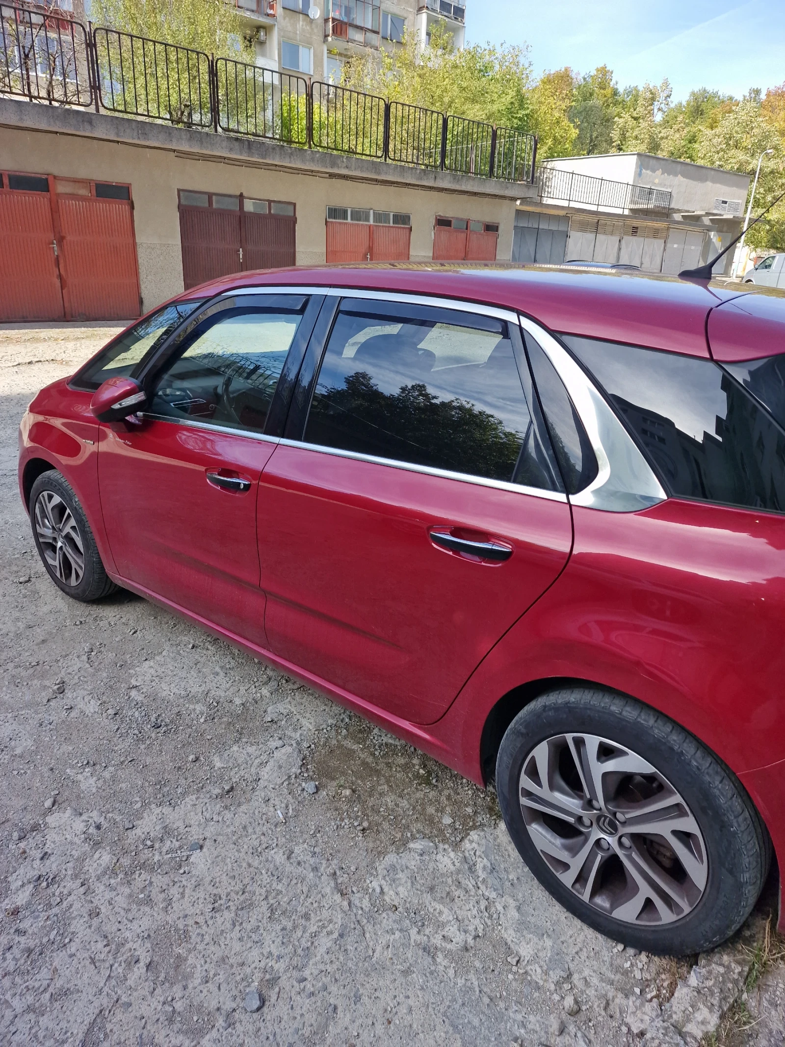 Citroen C4 Picasso, снимка 3 - Автомобили и джипове - 56576463
