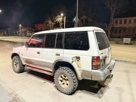 Mitsubishi Pajero 2.8 Ръчка, снимка 3