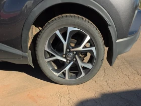 Toyota C-HR XLE    | Mobile.bg    9