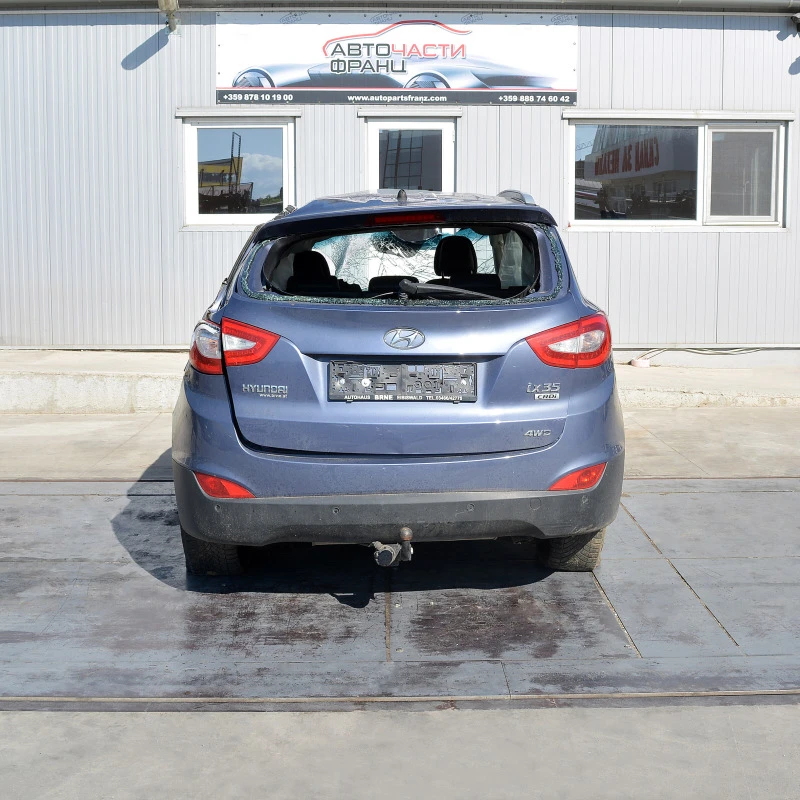 Hyundai IX35 2.0 CRDI, снимка 4 - Автомобили и джипове - 41137505